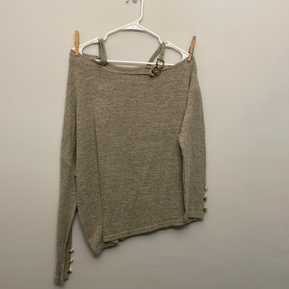Grey sweater